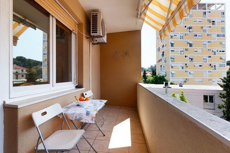 Nina, Apartment In City Centre Split Habitación foto
